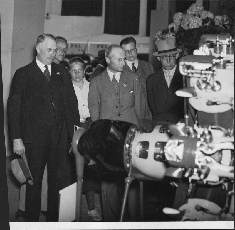 Defence Committee members visit ILIS exhibition. Mr Pehrsson, Dr. Ivar Anderson and editor Vought - 27 May 1936 - Vintage Photograph