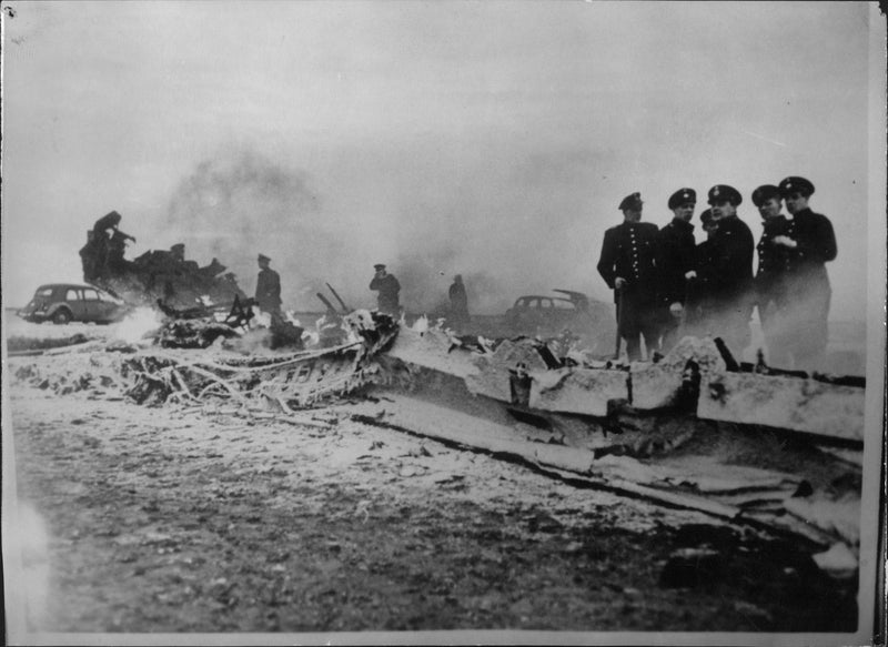 The air accident at Katrup - 28 January 1947 - Vintage Photograph