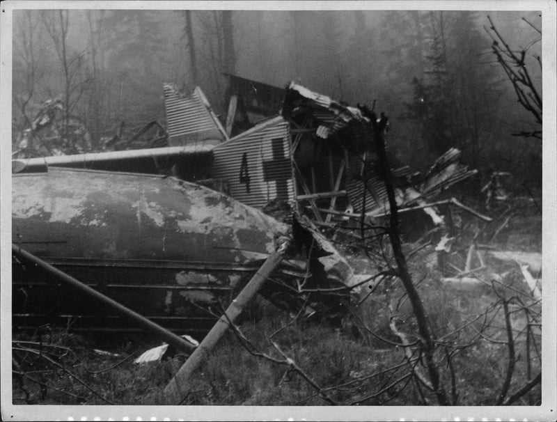 A picture from the scene of the accident with the crashed ambulance plane in pieces at Trappberget. - Vintage Photograph