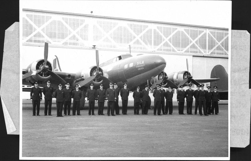 SILA starts its Atlantic traffic with a first test flight to Iceland. The picture shows four atlantic herds in front of one of the converted flying ticks - 13 June 1945 - Vintage Photograph