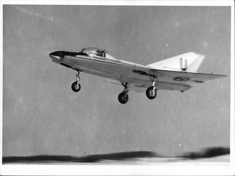 SAAB's "Triangle Wing" Dragon Saab 210 - Vintage Photograph