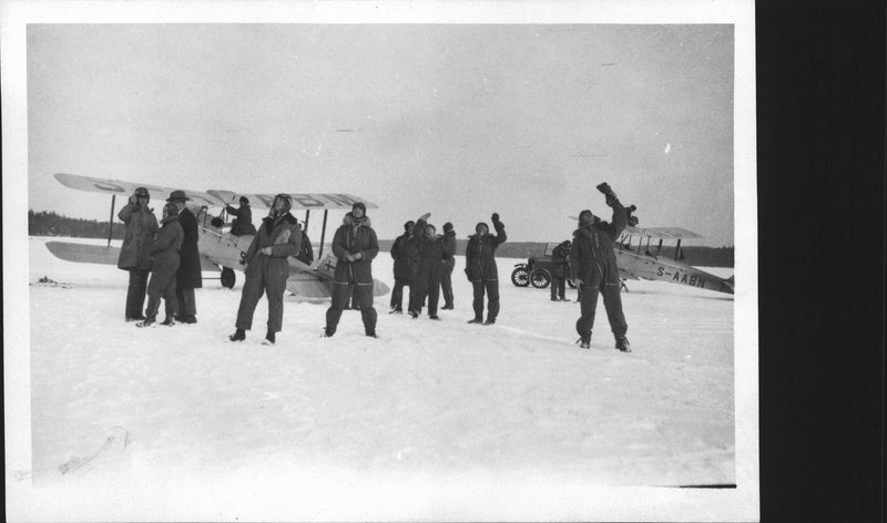 SAAB machines and pilots. - Year 1923 - Vintage Photograph