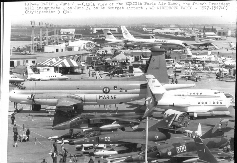 An overview of the Paris flight show at Le Bourget airport - Vintage Photograph