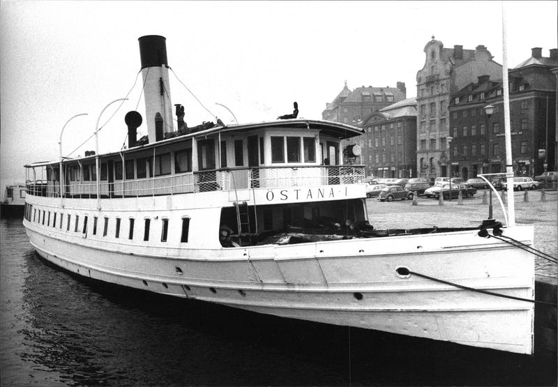 The passenger ship M / S ÃstanÃ¥ I is located by the quayside - Vintage Photograph