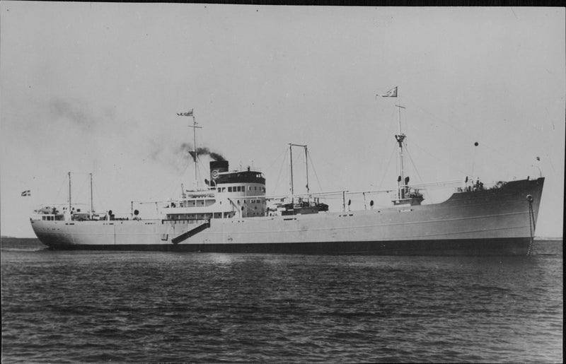 M / S Kajtum associated GrÃ¤ngesberg Company in Stockholm, built in GÃ¶taverken and launched in 1943. - Vintage Photograph