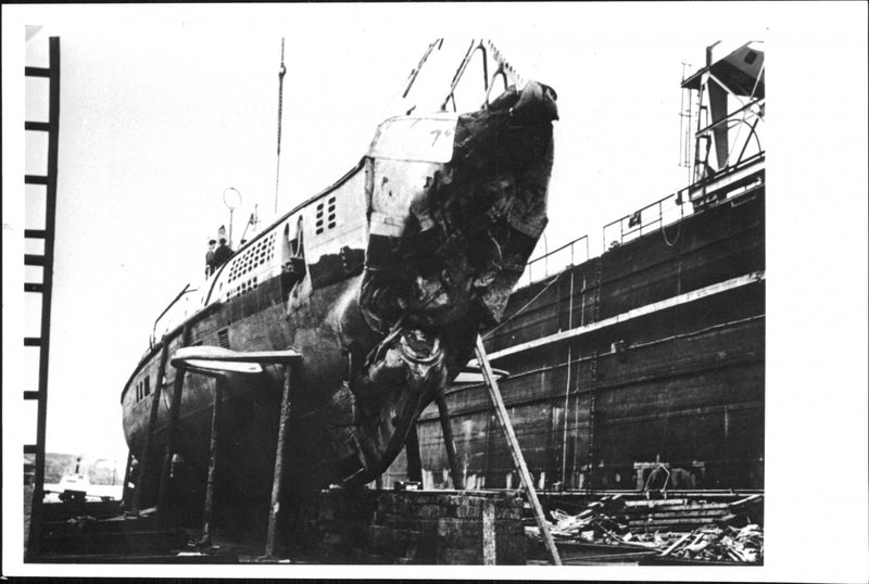 Wolves in Eriksbergs floating dock - 1 July 1943 - Vintage Photograph