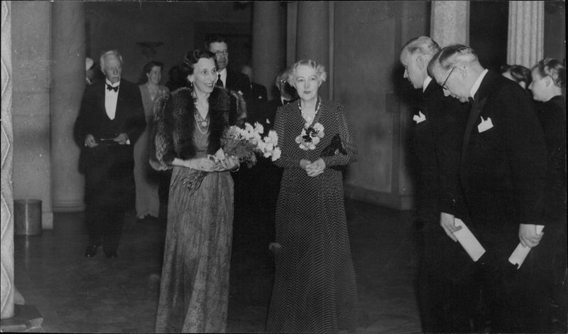Crown Princess and Marika Stiernstedt arrive at the Swedish Writers' Association Golden Jubilee - 8 May 1943 - Vintage Photograph