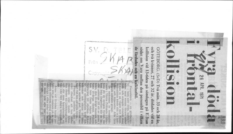 Trafikolycka med frontalkollision mellan två bilar - Vintage Photograph