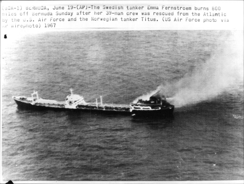 The fire in the Swedish tanker Emma Fernström Karlshamn, which befinners outside Bermuda seems to have slowed down - Vintage Photograph