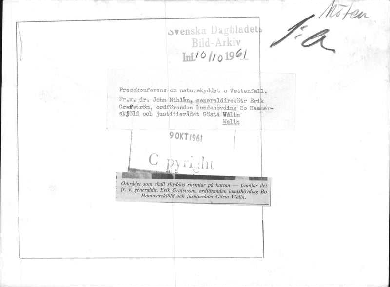 John Nihlen, Erik GrafstrÃ¶m, Bo HammarskiÃ¶ld and GÃ¶sta Walin at the press conference on the protection of nature and waterfalls. - Vintage Photograph