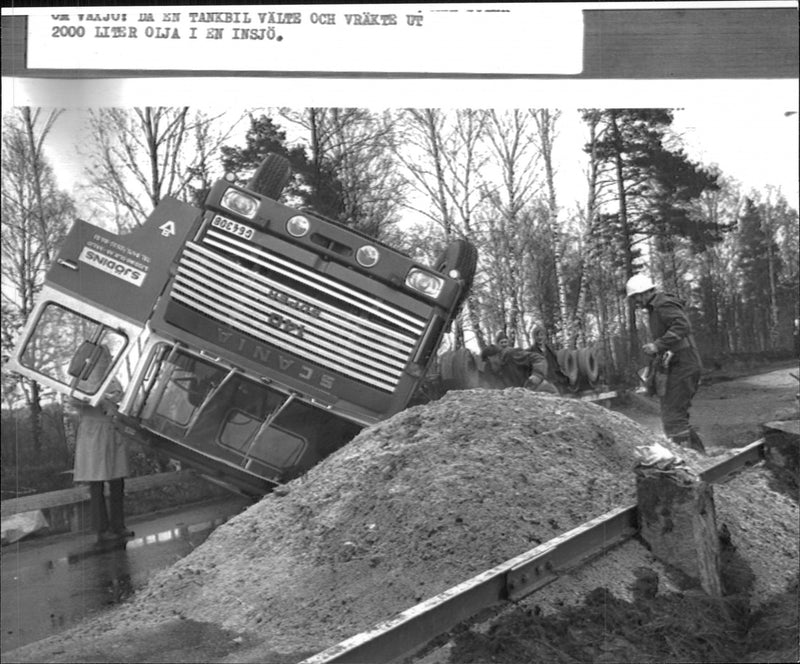 A tank truck loaded with 34,000 liters of heavy oil rolled on Highway 122 - Vintage Photograph