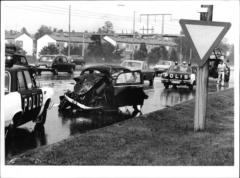 Car accident on E4'an, Golden Steering Wheel, five cars collide - Vintage Photograph