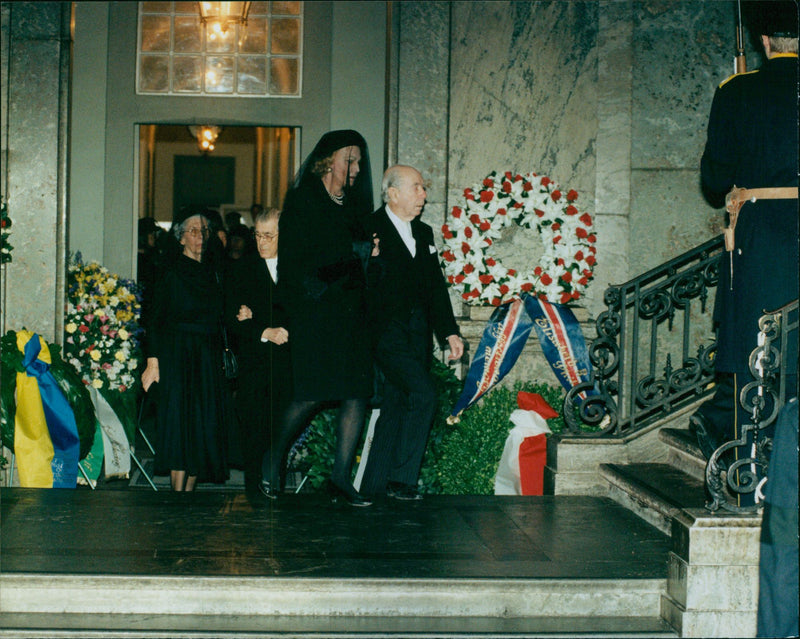 Prince Sigvard Bernadotte with the wife Princess Marianne arrives at Prince Bertil&