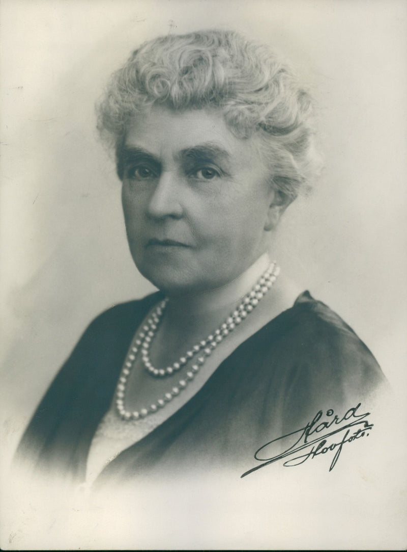 A portrait picture of Princess Ebba Bernadotte, 75 years. - Year 1933 - Vintage Photograph