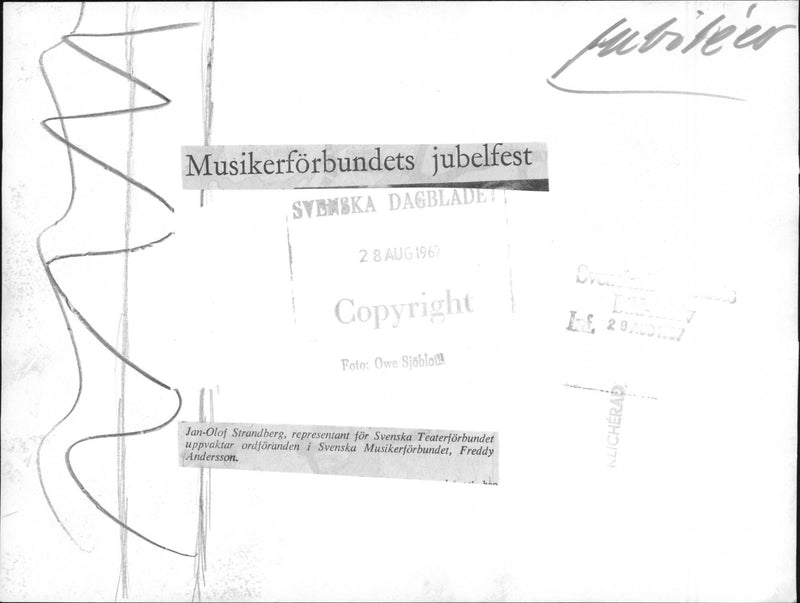 Jan-Olof Strandberg, representative of the Swedish Theatre Union, courting the chairman of the Swedish Musicians' Union Freddy Andersson - Vintage Photograph