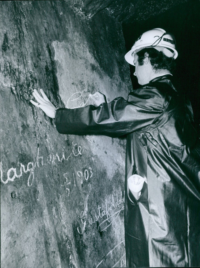 King Carl XVI Gustaf writes signature in rock wall - Vintage Photograph