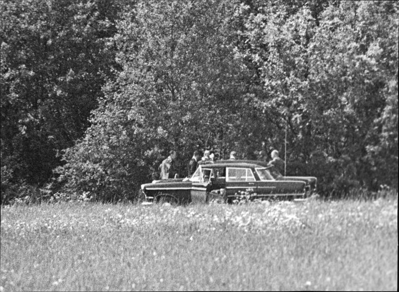 The murder suspect showed police where the murder scene was - Vintage Photograph