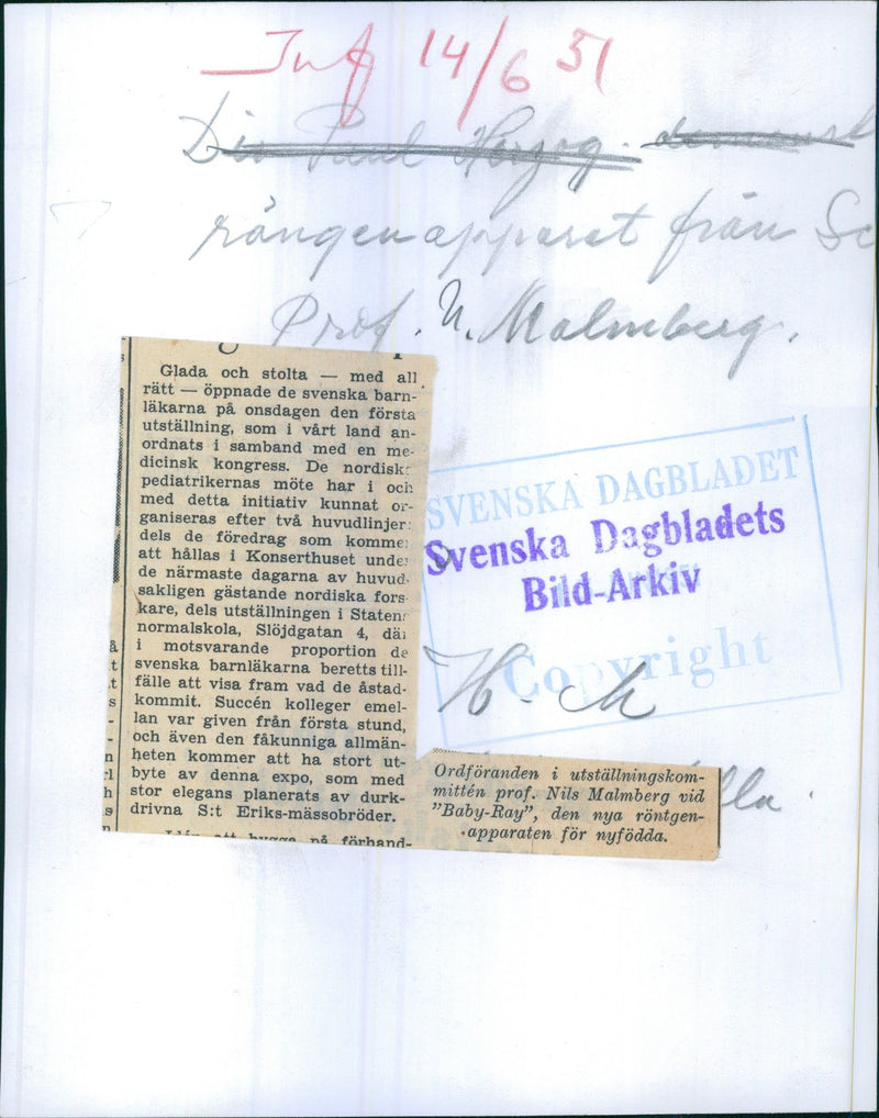 Exhibition in pediatric medicine in connection with the pediatric clinic at the Concert Hall. - Vintage Photograph
