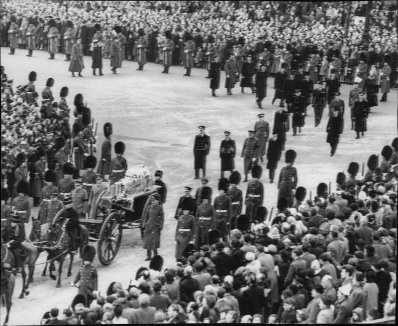 Mary of Tecks funeral. A quarter of a million people lined the mourning train's route to Westminster Hall. - Vintage Photograph