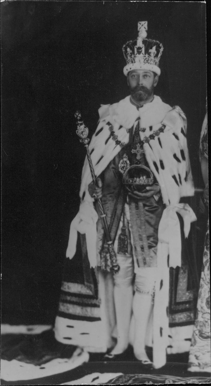 King George V at his coronation - 22 June 1911 - Vintage Photograph