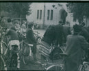 People Meet in conjunction with the taxi murder in Avesta. - 23 August 1949 - Vintage Photograph