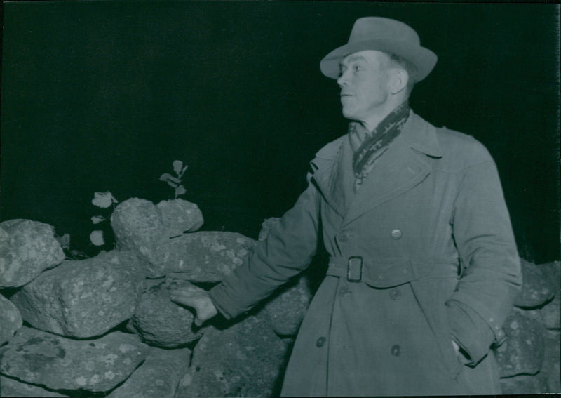 Kriminalmän examines the track at the murder scene in Vankiva - 18 October 1948 - Vintage Photograph