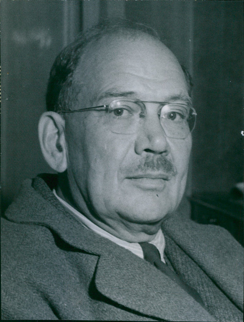 American writer Mr. Hubert Herring on Stockholm visit. - 10 September 1947 - Vintage Photograph