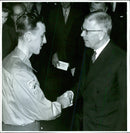 Agricultural Week at the Concert Hall. King presents the trophy to Herbert WiderstrÃ¶m - Vintage Photograph