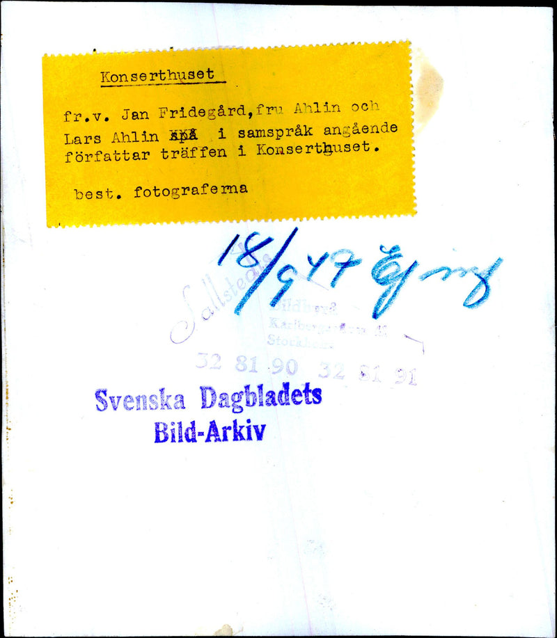 Jan FridegÃ¥rd, Madam and Mr. Ahlin, in conversation about autobiography in the Concert Hall - 18 September 1947 - Vintage Photograph