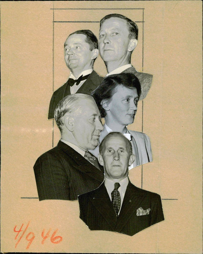 Members of the Bank Manna League meeting in the Concert Hall - 4 September 1946 - Vintage Photograph