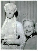 The soprano Carrie Nilsson Kristina Nilsson awarded the scholarship of the Academy of Music. - Vintage Photograph