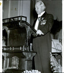 Academy of Music's new Secretary Kurt Atterberg speak at the Academy ceremony brace - 4 December 1940 - Vintage Photograph
