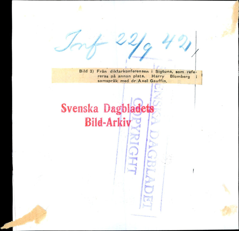 From the poet's conference in Sigtuna. Harry Blomberg in conversation with Dr. Axel Gauffin - 22 September 1942 - Vintage Photograph