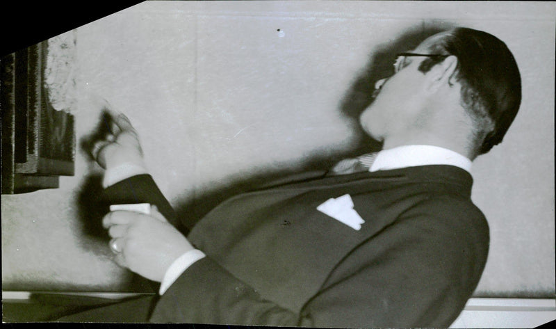 Torsten Althem talks at the Technical Museum - 29 April 1937 - Vintage Photograph