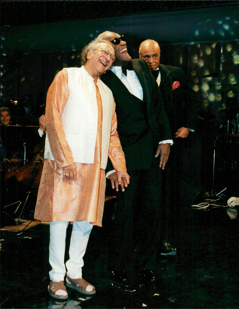 Polar Prize winners Ravi Shankar and Ray Charles at the Polar Music Distribution. - Vintage Photograph