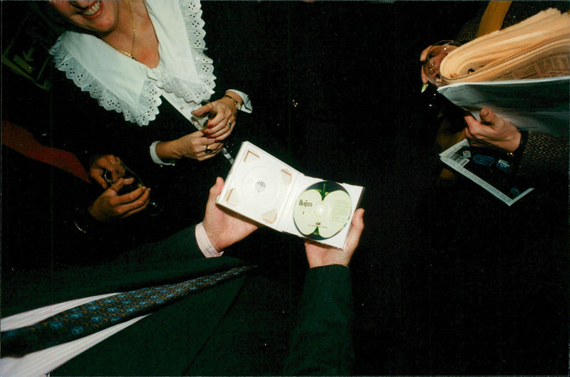A double CD showcased during The Beatles release of British embassy - Vintage Photograph