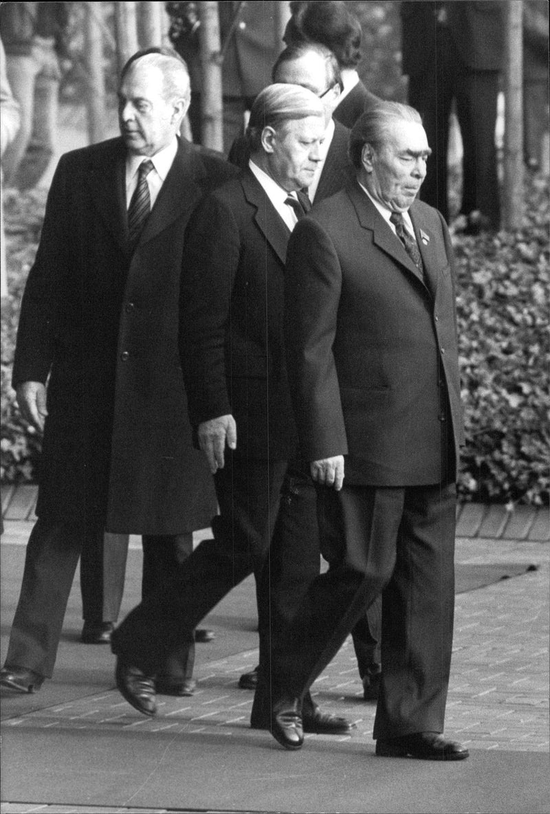 Leonid Brezhnev, together with Helmut Schmidt during his State visit to West Germany - Vintage Photograph