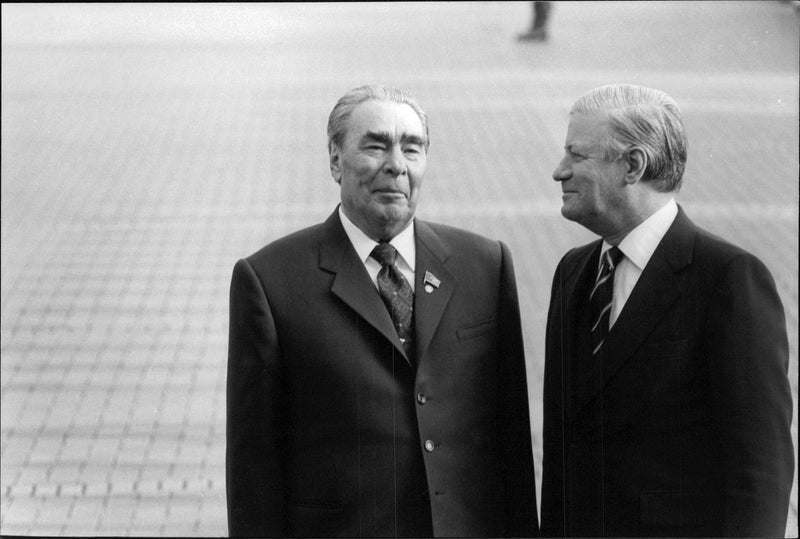 Leonid Brezhnev, together with Helmut Schmidt during his State visit to West Germany - Vintage Photograph