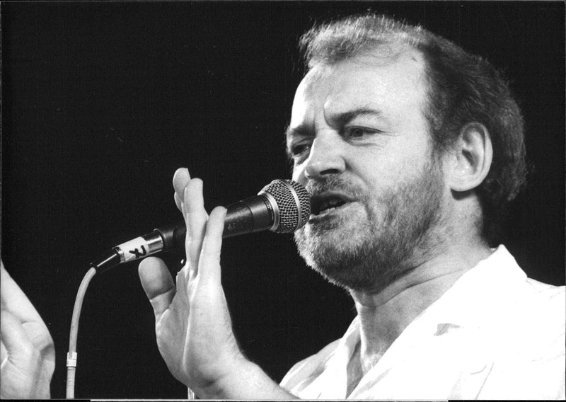 Joe Cocker appearing at jazz festival - Vintage Photograph