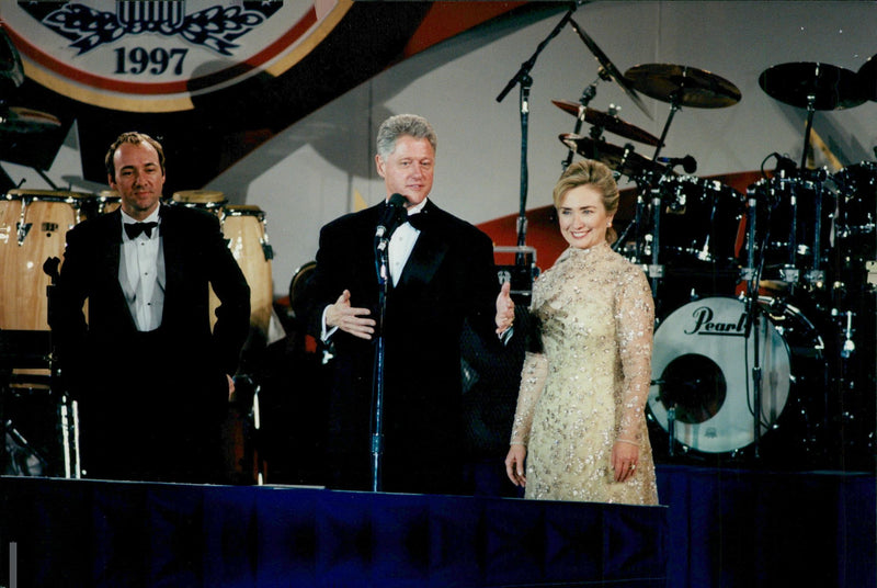 Kevin Spacey together with President Bill Clinton and First Lady Hillary Clinton - Vintage Photograph