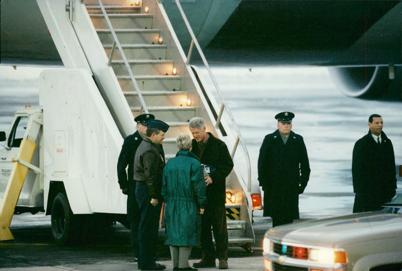 US President Bill Clinton is welcomed on arrival at Salt Lake City - Vintage Photograph