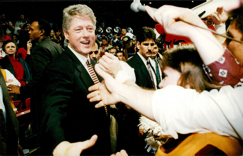 Bill Clinton receives the audience&