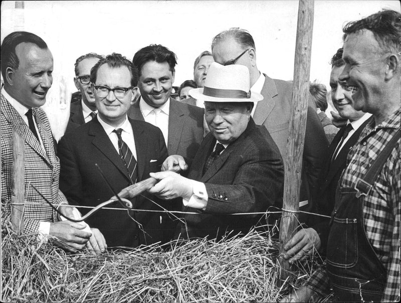 Politicians Nikita Khrushchev with hÃ¶tjuan at the ready at Hagby Berga farm - Vintage Photograph