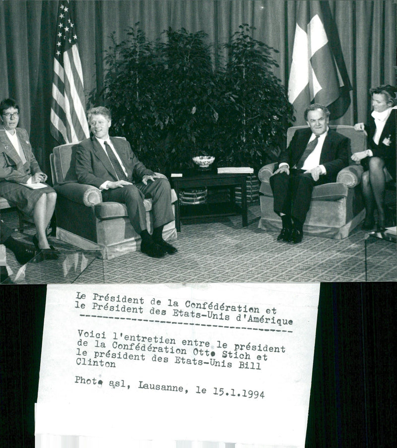 Meeting between the Swiss Federal President Otto Stich and US President Bill Clinton - Vintage Photograph