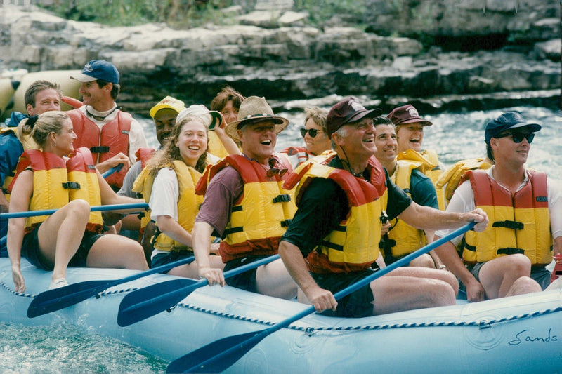 Bill Clinton go rafting on the Snake River with family - Vintage Photograph