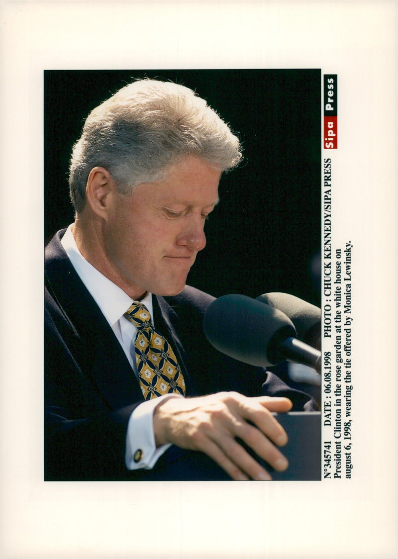 President Bill Clinton gives a speech - Vintage Photograph