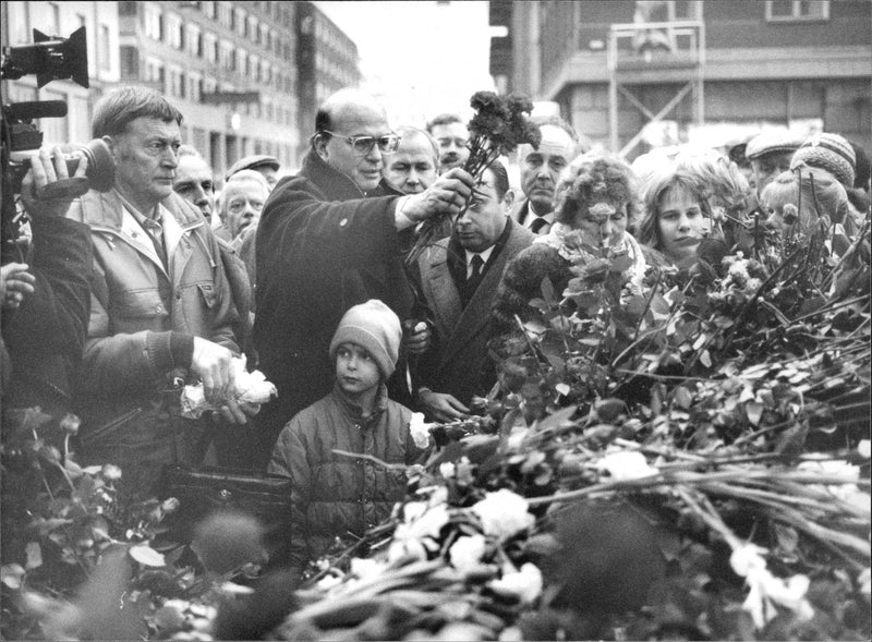 Bettino Craxi visits the place where Olof Palme was murdered - Vintage Photograph