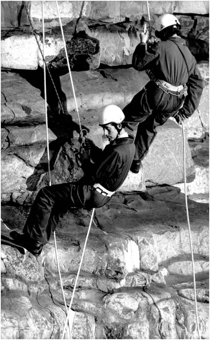 Prince Charles bergsklÃ¤ttrar - Vintage Photograph