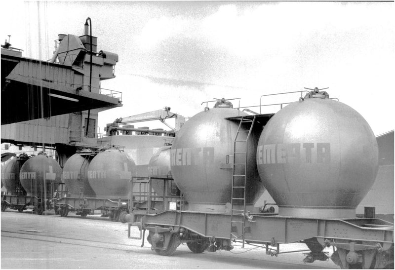 Cementation's cement tank in Liljeholmen - Vintage Photograph