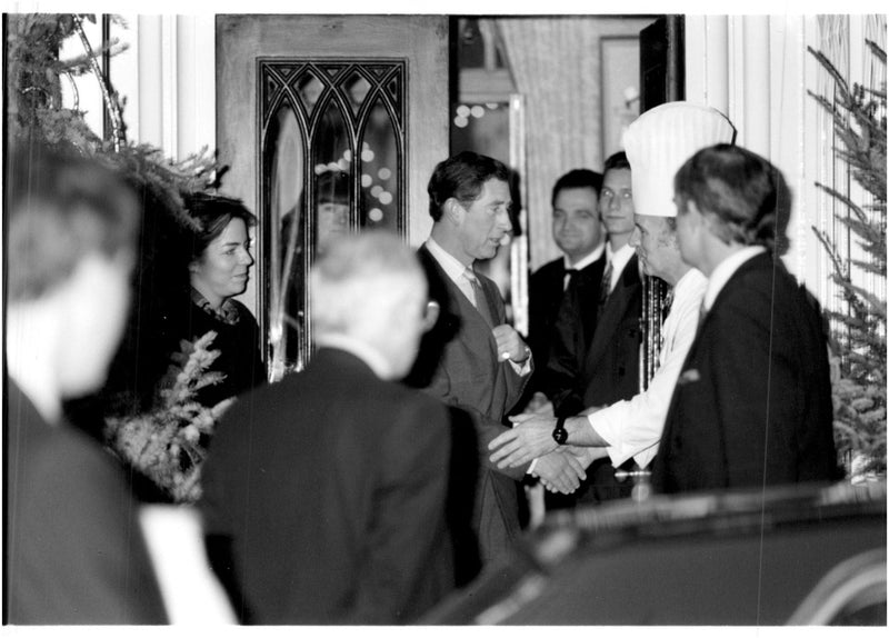 Prince Charles thank Chef Anton Mosimann - Vintage Photograph